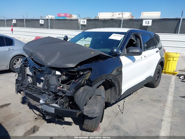 Ford Police Interceptor Utility 2023 1FM5K8AC5PGC18178 Image 2