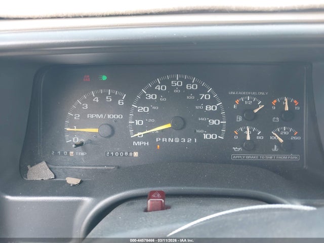 1998 Chevrolet C1500 Fleetside მანქანა იყიდება აუქციონზე, vin: 2GCEC19R3W1169723, აუქციონის ნომერი: 44578466