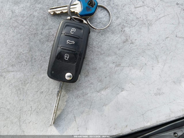 2018 Volkswagen Beetle 2.0t Coast/2.0t S/2.0t Se მანქანა იყიდება აუქციონზე, vin: 3VW5DAAT8JM504848, აუქციონის ნომერი: 44578486