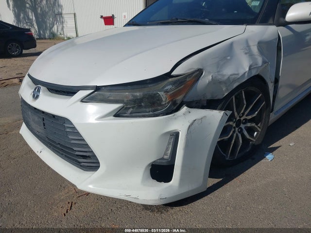 Scion TC 2015 JTKJF5C76F3096242 Image 12