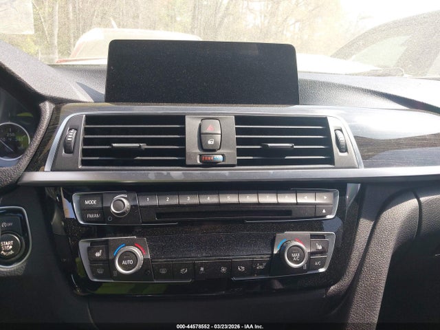 44578552 :رقم المزاد ، WBA8B9G58HNU50669 vin ، 2017 Bmw 330i مزاد بيع