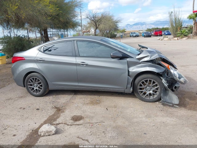 2013 Hyundai Elantra Gls/limited მანქანა იყიდება აუქციონზე, vin: 5NPDH4AEXDH210142, აუქციონის ნომერი: 44578553