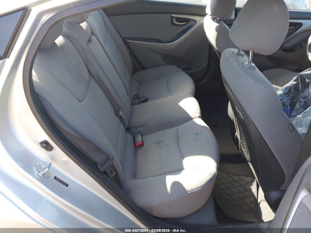 5NPDH4AE7EH477983 Hyundai ELANTRA SE