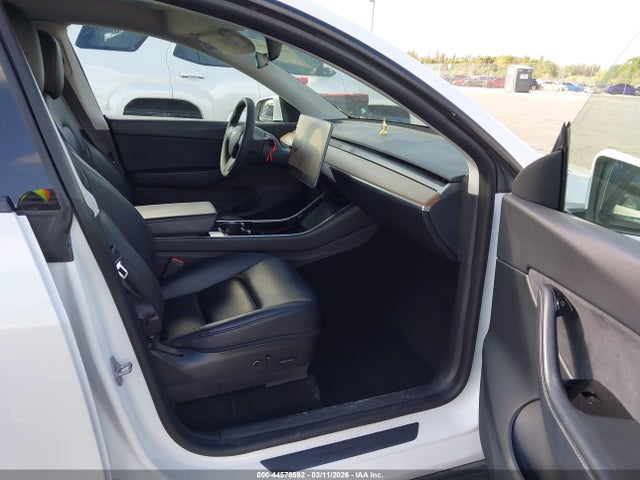 2020 TESLA MODEL Y 5YJYGDEE2LF043030 Photo 4