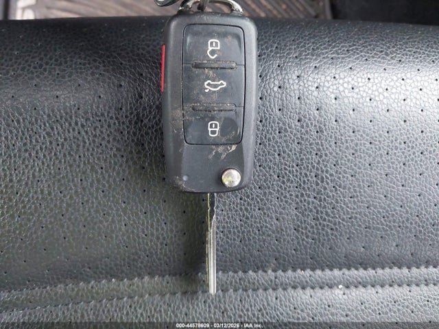 2014 VOLKSWAGEN PASSAT 1VWBT7A37EC088646 Photo 10