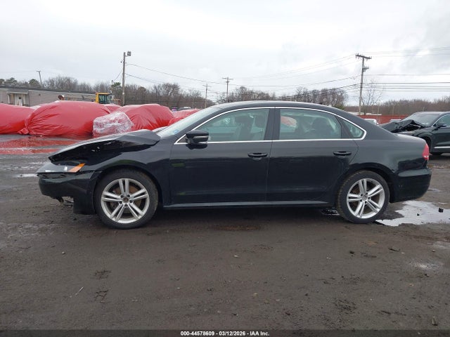 44578609 :رقم المزاد ، 1VWBT7A37EC088646 vin ، 2014 Volkswagen Passat 1.8t Se مزاد بيع