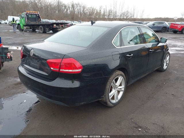 2014 VOLKSWAGEN PASSAT 1VWBT7A37EC088646 Photo 3