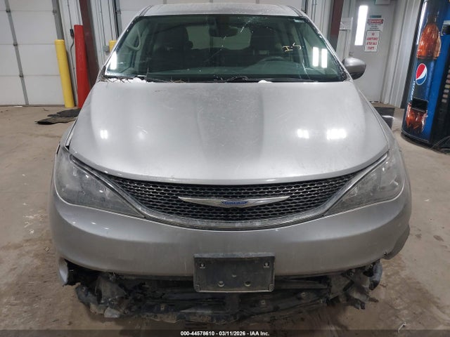 44578610 :رقم المزاد ، 2C4RC1DG1HR610616 vin ، 2017 Chrysler Pacifica Touring مزاد بيع