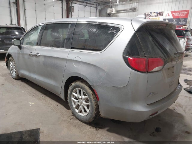 2017 CHRYSLER PACIFICA 2C4RC1DG1HR610616 Photo 2