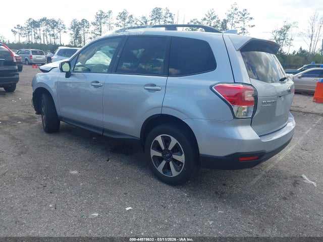2017 SUBARU FORESTER JF2SJAGC8HH589793 Photo 2