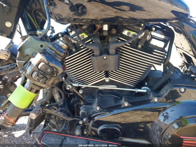 2024 HARLEY-DAVIDSON FLHX 1HD1KB719RB625859 Photo 8