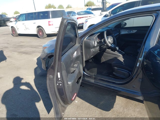 3KPF24AD0PE507673 KIA FORTE LX