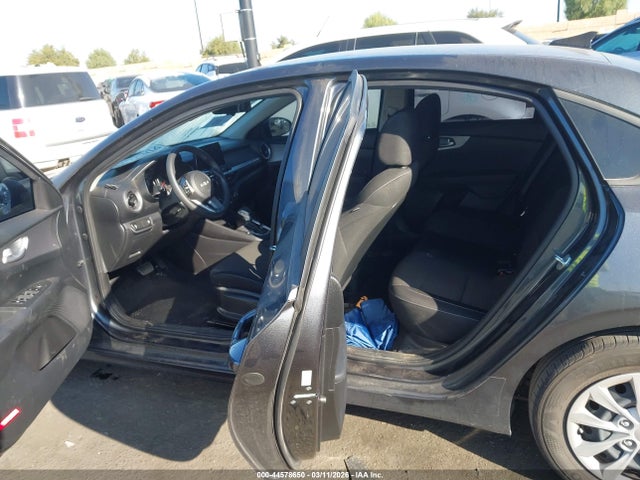 3KPF24AD0PE507673 KIA FORTE LX