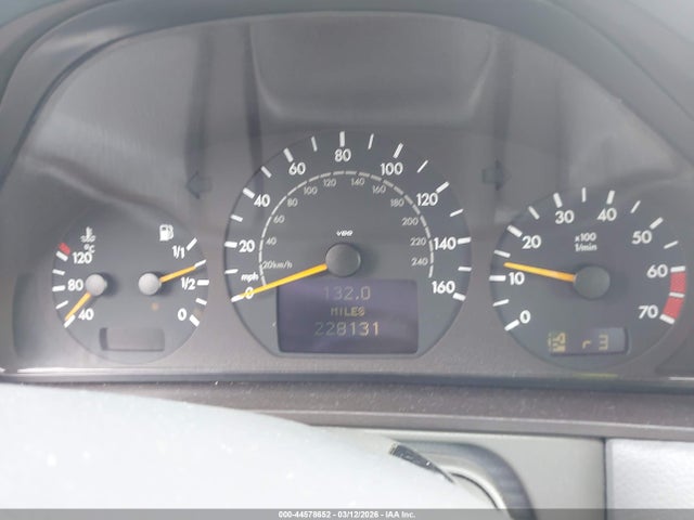 Продажа на аукционе авто 2002 Mercedes-benz E 320 Special Edition, vin: WDBJF65J62B409522, номер лота: 44578652