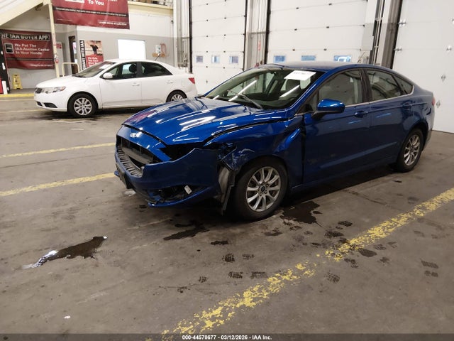 Ford FUSION S 2017 3FA6P0G79HR350964 Image 2