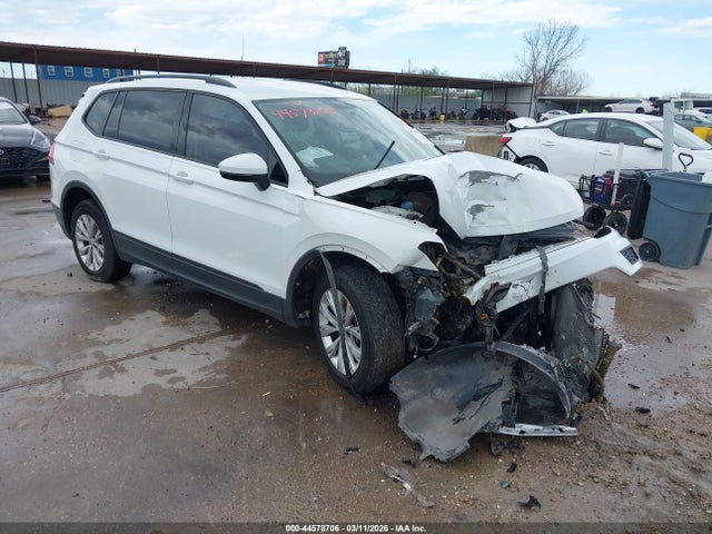 2018 Volkswagen Tiguan 2.0t S მანქანა იყიდება აუქციონზე, vin: 3VV1B7AX6JM074493, აუქციონის ნომერი: 44578706