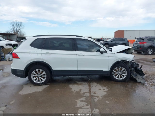2018 Volkswagen Tiguan 2.0t S მანქანა იყიდება აუქციონზე, vin: 3VV1B7AX6JM074493, აუქციონის ნომერი: 44578706