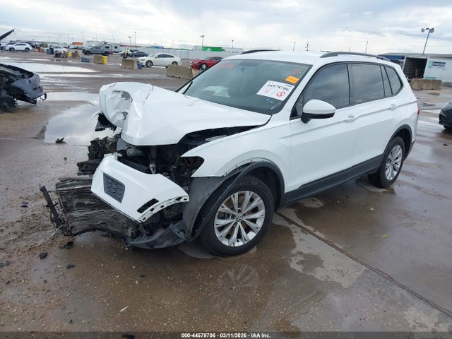 2018 Volkswagen Tiguan 2.0t S მანქანა იყიდება აუქციონზე, vin: 3VV1B7AX6JM074493, აუქციონის ნომერი: 44578706