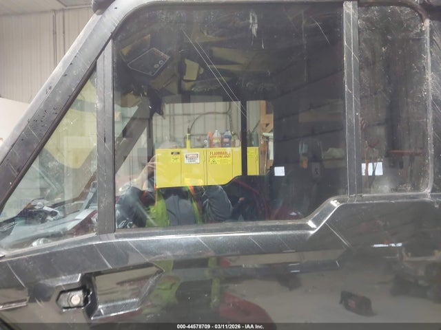 Can-Am Defender 2025 3JBUUAX48SK020063 Image 17