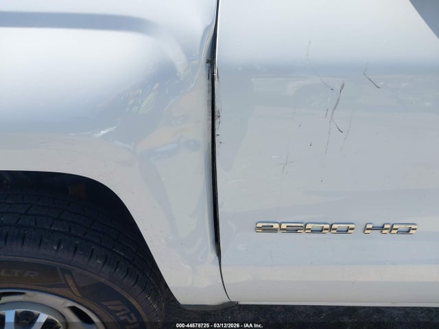 1GB1CREG6KF246819 Chevrolet Silverado 2500hd Wt
