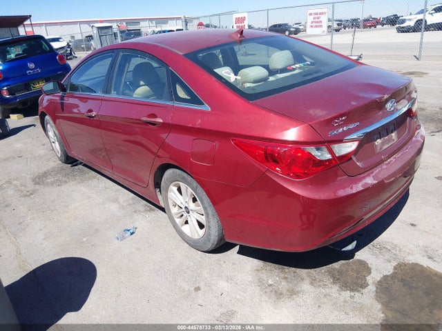 2011 HYUNDAI SONATA 5NPEB4AC9BH052992 Photo 2