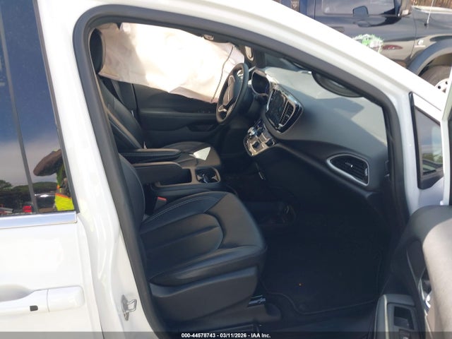 2025 CHRYSLER PACIFICA 2C4RC1BGXSR578498 Photo 4