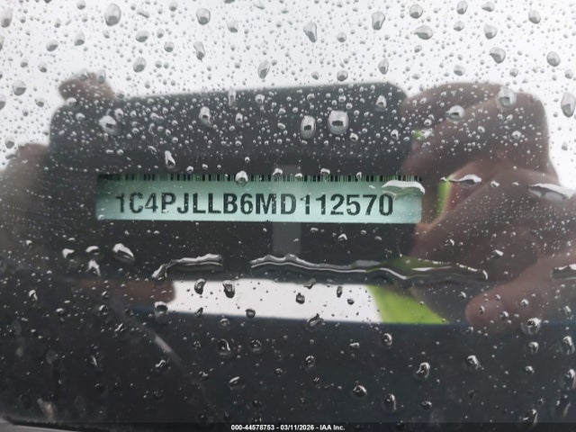 1C4PJLLB6MD112570 Jeep Cherokee Altitude Fwd