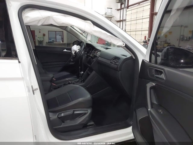 2020 VOLKSWAGEN TIGUAN 3VV2B7AX1LM036502 Photo 4