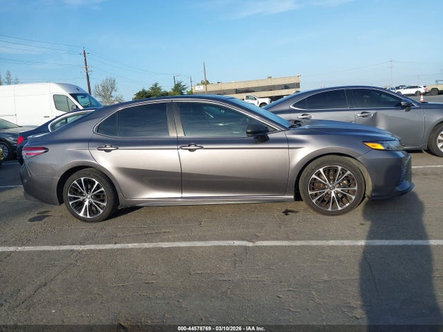 4T1B11HK8KU838852 Toyota CAMRY SE
