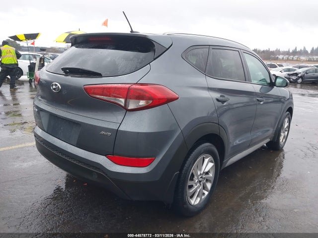 KM8J3CA43HU334621 Hyundai TUCSON SE