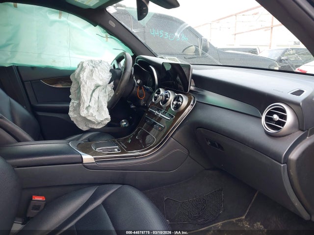 2020 Mercedes-benz Glc 300 4matic მანქანა იყიდება აუქციონზე, vin: WDC0G8EB1LF734274, აუქციონის ნომერი: 44578775