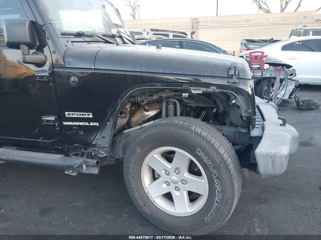 1C4GJWAG9HL727433 Jeep Wrangler Sport 4x4