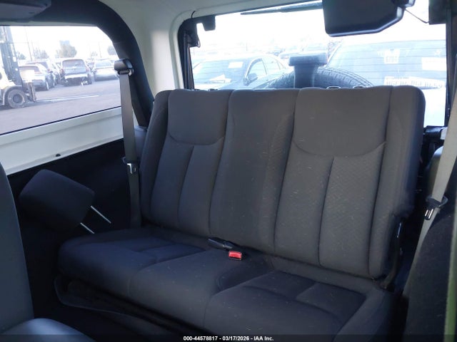 1C4GJWAG9HL727433 Jeep Wrangler Sport 4x4