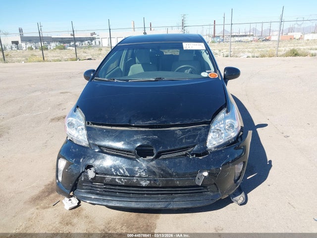 Toyota Prius Three 2014 JTDKN3DU1E1790130 Image 6