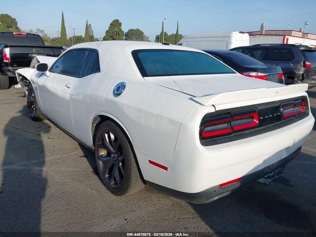 2019 DODGE CHALLENGER 2C3CDZBT4KH737508 Photo 2