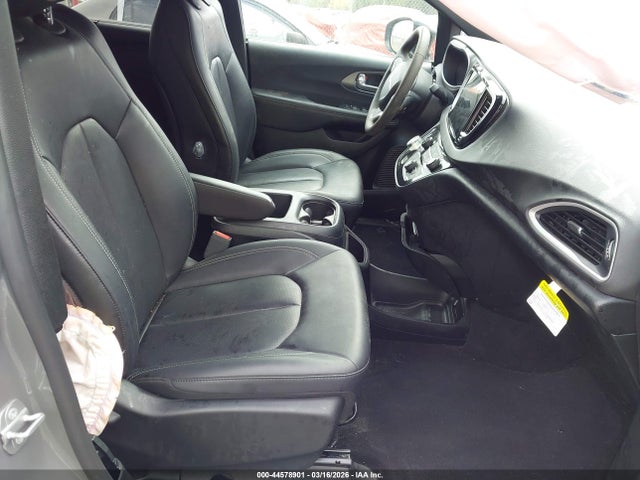 Продаж на аукціоні авто 2025 Chrysler Pacifica Select, vin: 2C4RC1BG5SR552729, номер лоту: 44578901