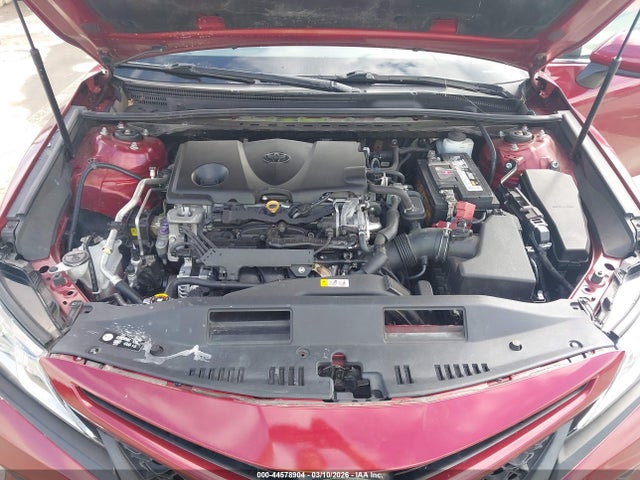 4T1B11HK6JU669977 Toyota CAMRY SE