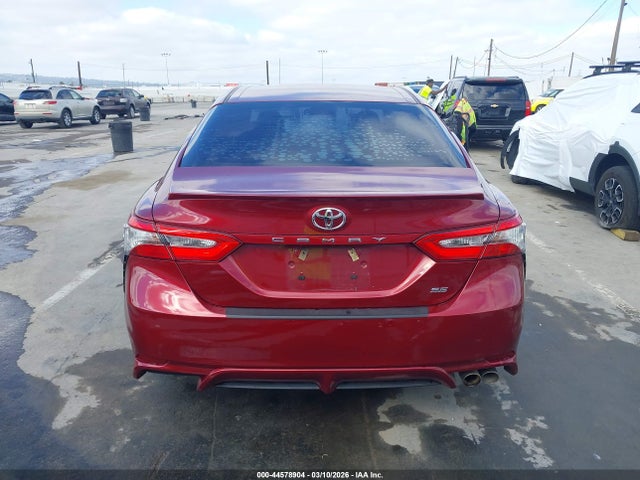 4T1B11HK6JU669977 Toyota CAMRY SE