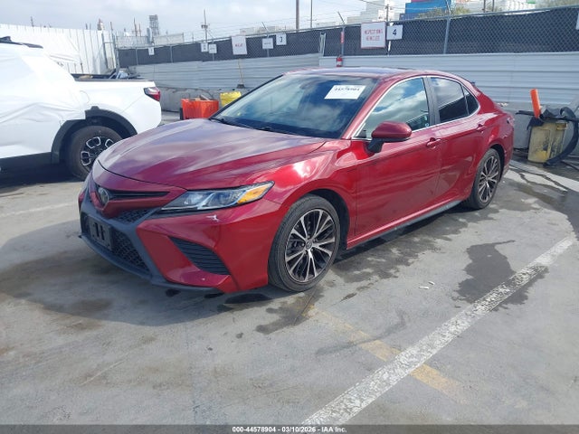 4T1B11HK6JU669977 Toyota CAMRY SE