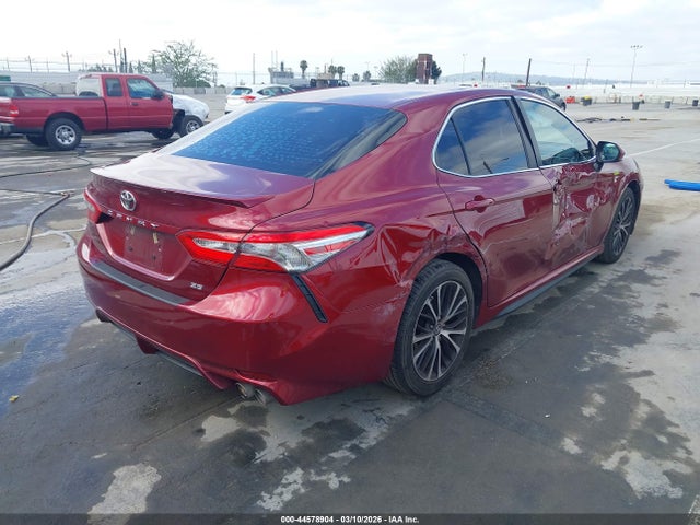 4T1B11HK6JU669977 Toyota CAMRY SE