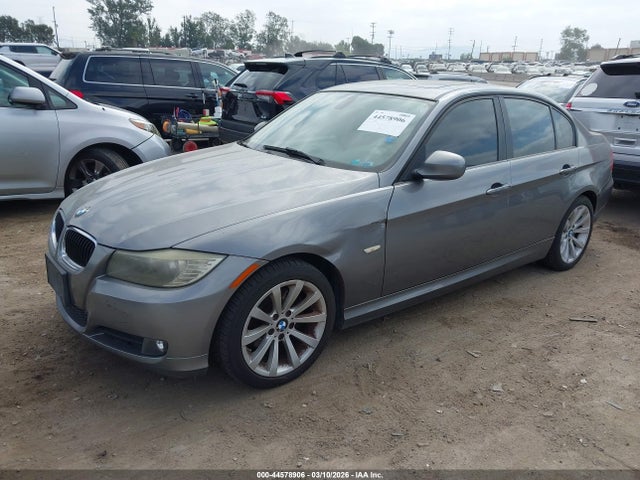 44578906 :رقم المزاد ، WBAPH7C51BE131240 vin ، 2011 Bmw 328i مزاد بيع