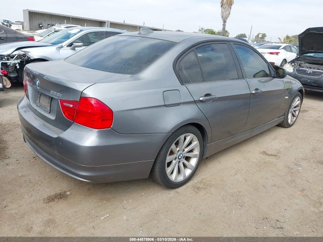 44578906 :رقم المزاد ، WBAPH7C51BE131240 vin ، 2011 Bmw 328i مزاد بيع