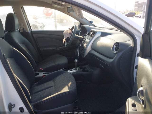 Продажа на аукционе авто 2015 Nissan Versa 1.6 Sv, vin: 3N1CN7AP5FL944913, номер лота: 44578913