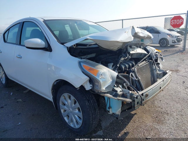 Продажа на аукционе авто 2015 Nissan Versa 1.6 Sv, vin: 3N1CN7AP5FL944913, номер лота: 44578913