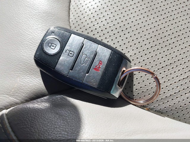 KNDJX3AEXH7023333 KIA Soul Ev +