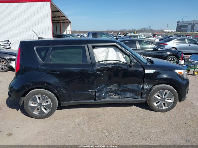 KNDJX3AEXH7023333 KIA Soul Ev +