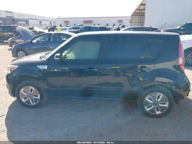 KNDJX3AEXH7023333 KIA Soul Ev +