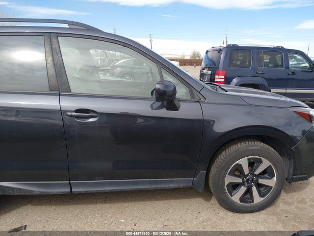 JF2SJAGC5JH481167 Subaru Forester 2.5i Premium