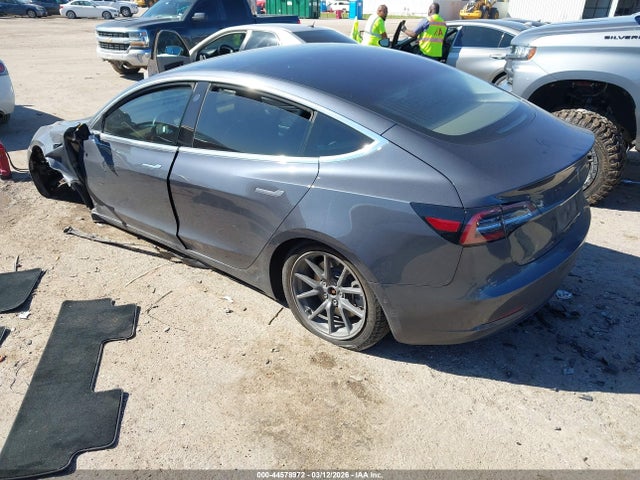 44578972 :رقم المزاد ، 5YJ3E1EA6JF034629 vin ، 2018 Tesla Model 3 مزاد بيع