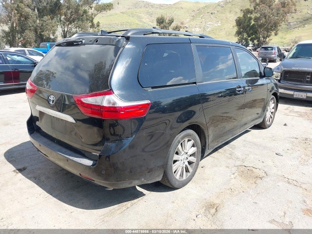 5TDYZ3DC1HS788584 Toyota Sienna Limited 7 Passenger